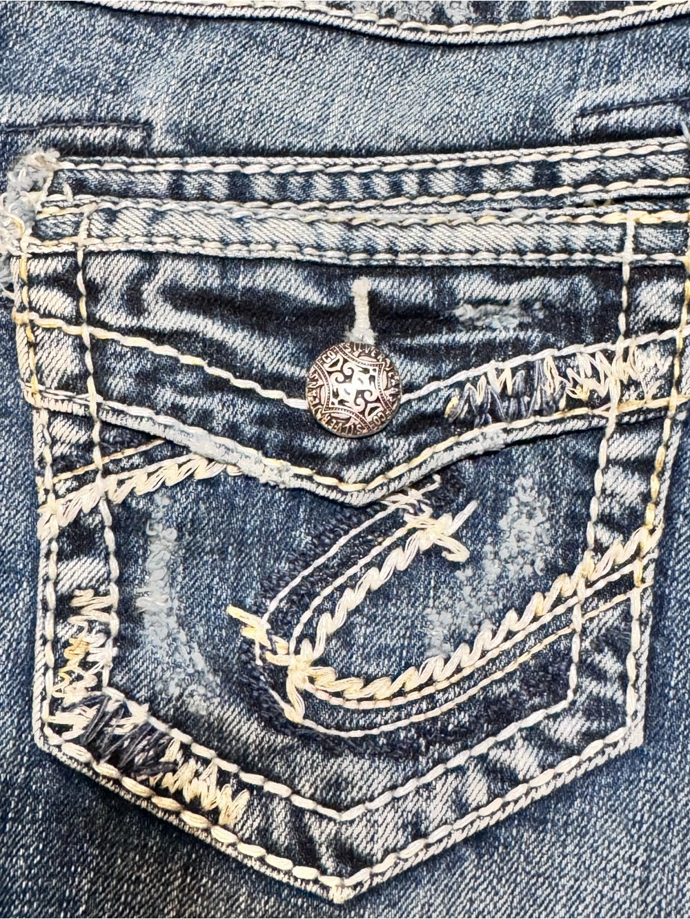 Silver Jeans BabyBoot Cut Blue Distressed Jeans with Embellished Pockets W26/L31 - Picture 6 of 12